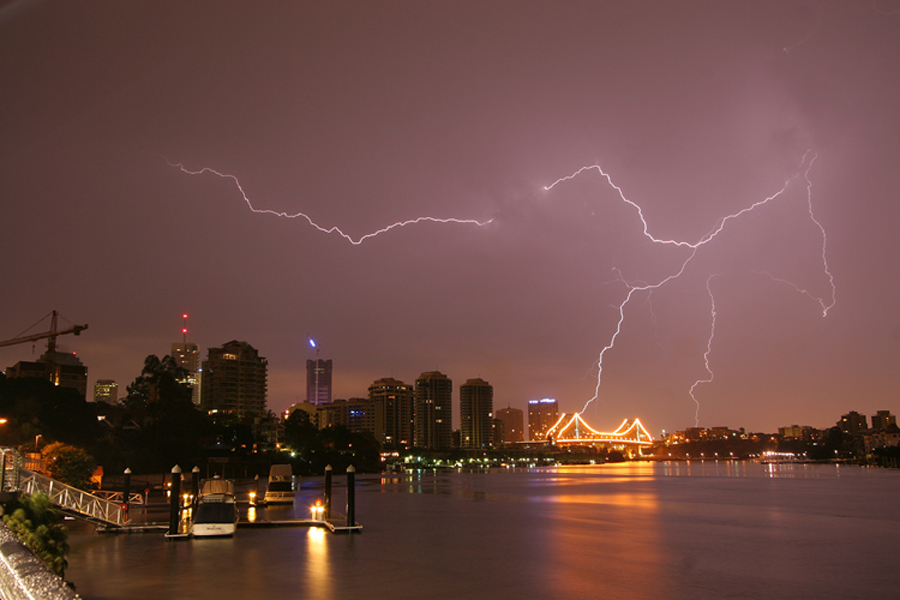 brisbane_City_Lightening.jpg